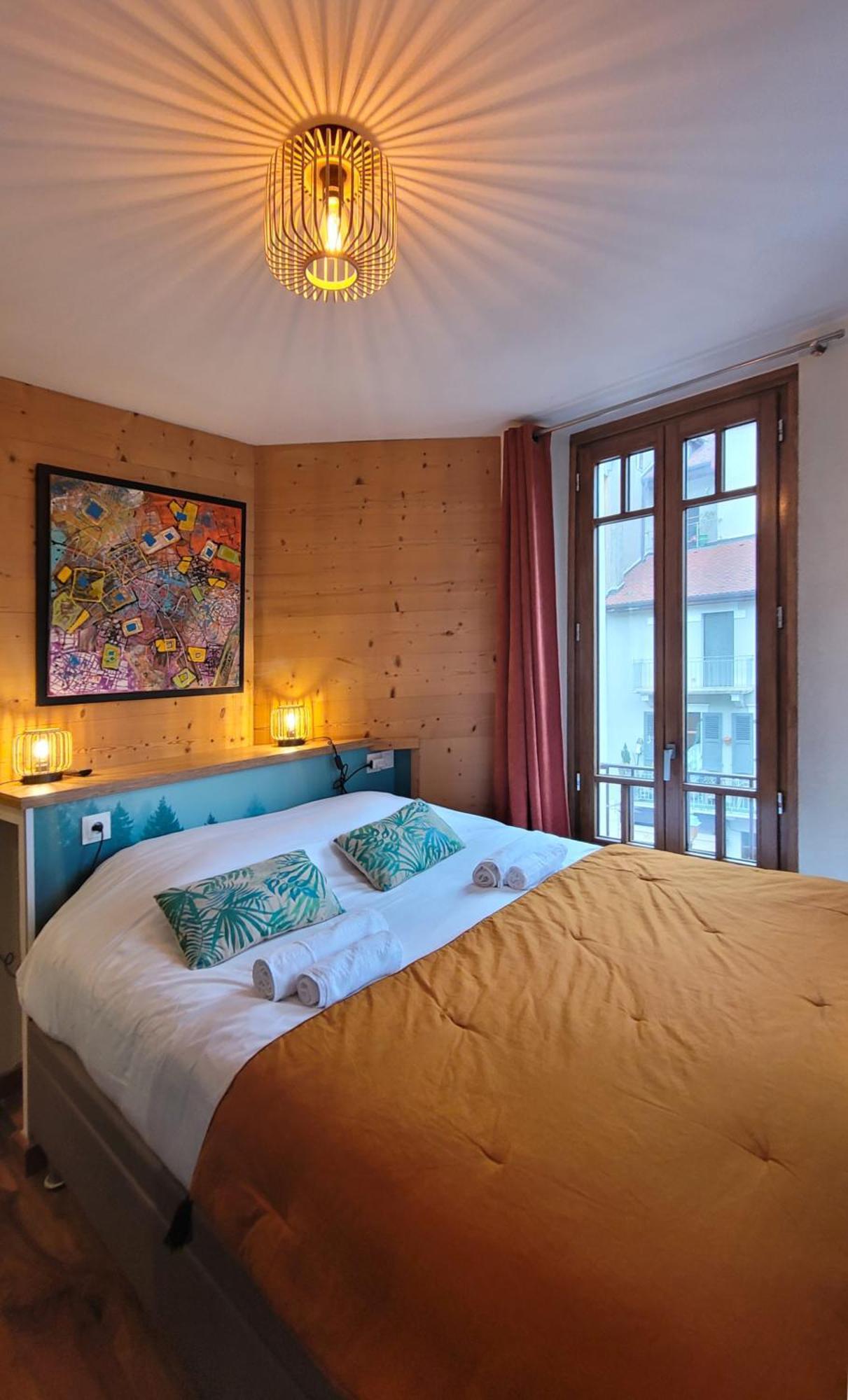 L'Isle - Lofts & Lakes Certified 5-Stars Анси Экстерьер фото