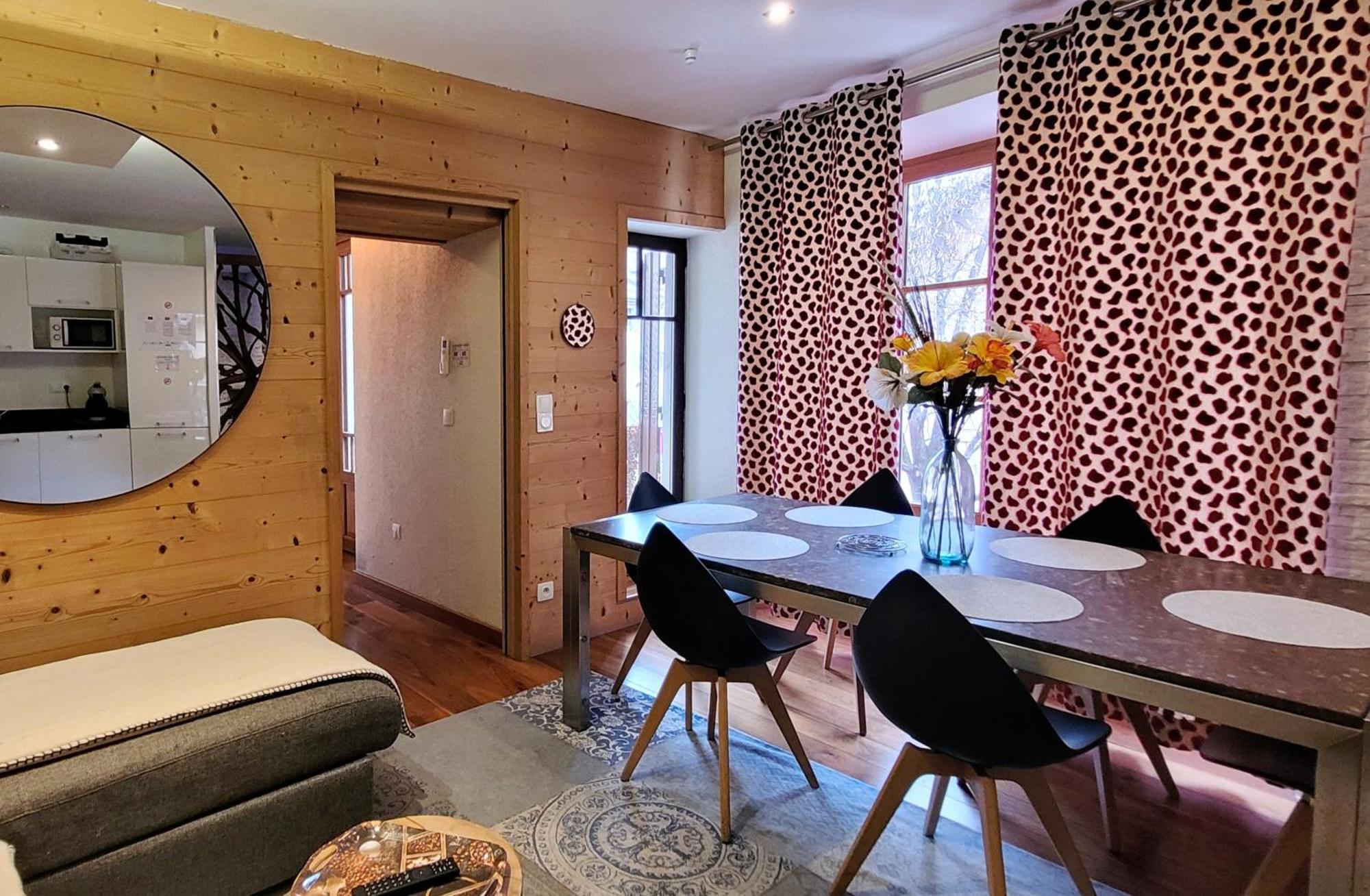 L'Isle - Lofts & Lakes Certified 5-Stars Анси Экстерьер фото